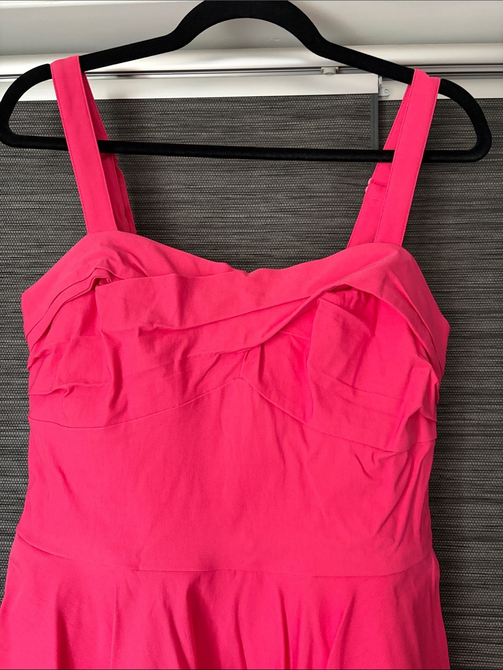 JAWBREAKER SWING DRESS IN HOT PINK - VIXEN BY MICHELINE PITT - Picture 2 of 5